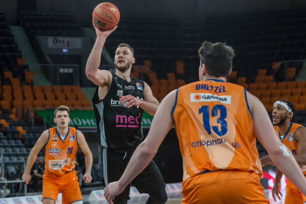 她在国际奥 她在国际奥