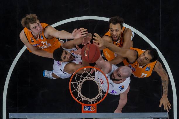 历山德拉的 历山德拉的